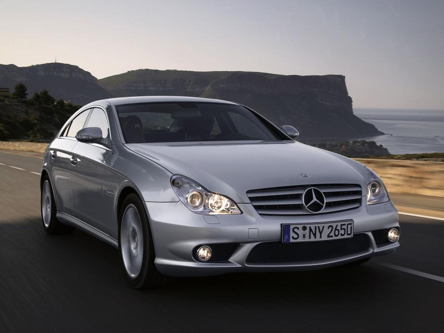  Mercedes-Benz CLS55 AMG 2005 года  (фото 31 из 40)